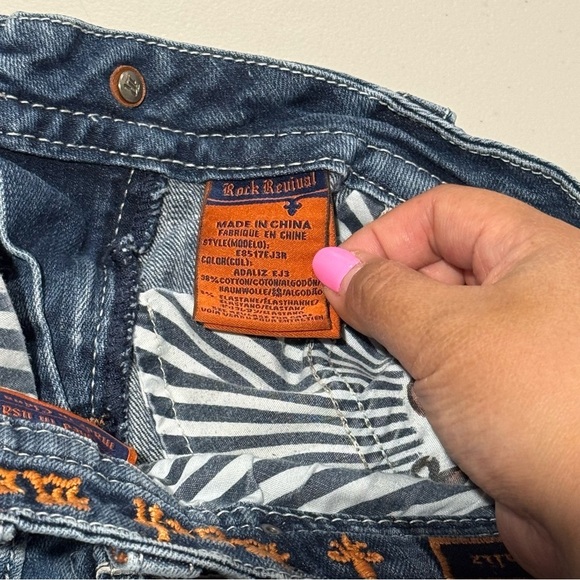 Rock Revival Women’s 28 Blue Adaliz Easy Straight Denim Jeans Embellished Y2k - Picture 5 of 11